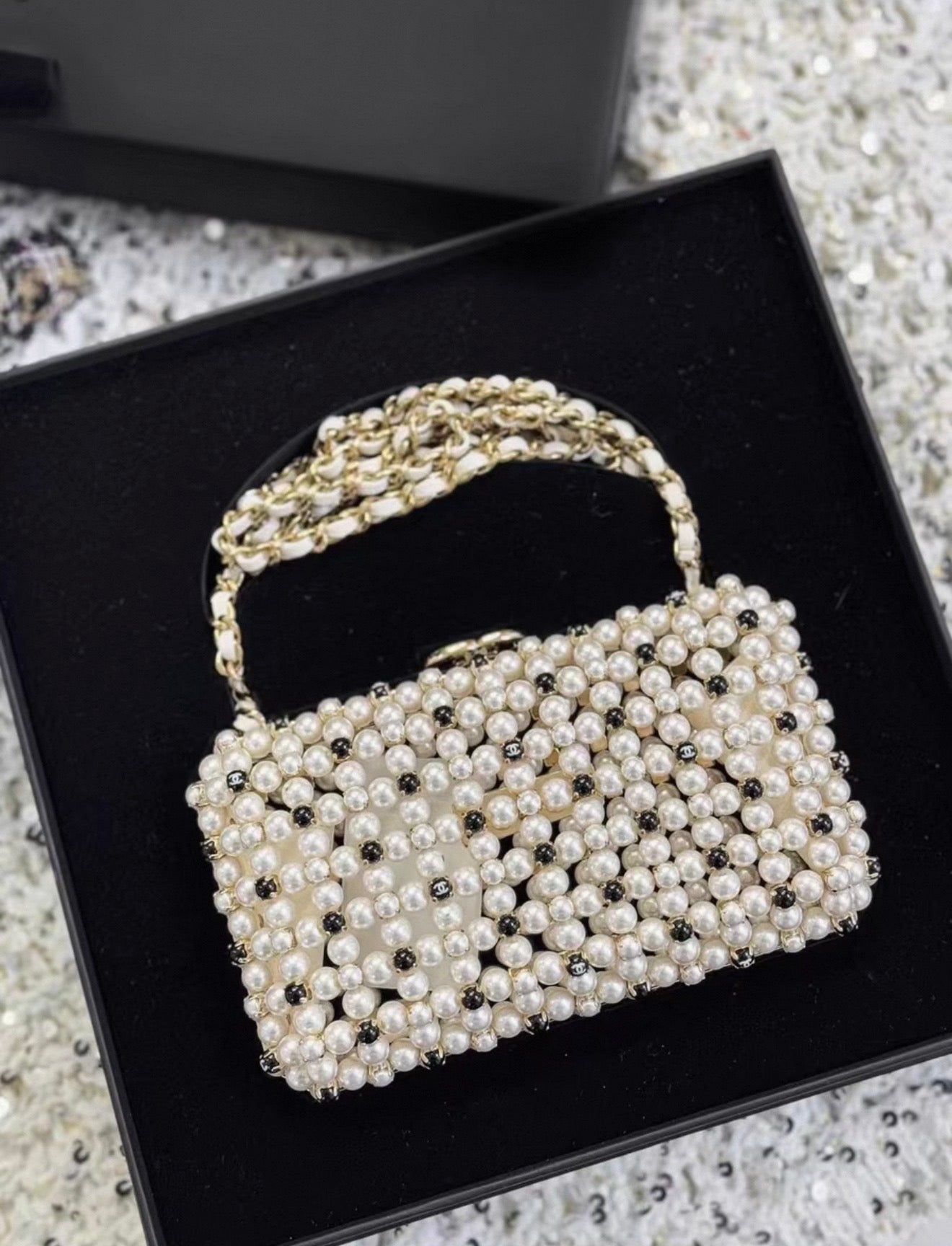 Chanel 23s black and white color gold metal pearl evening bag minaudière