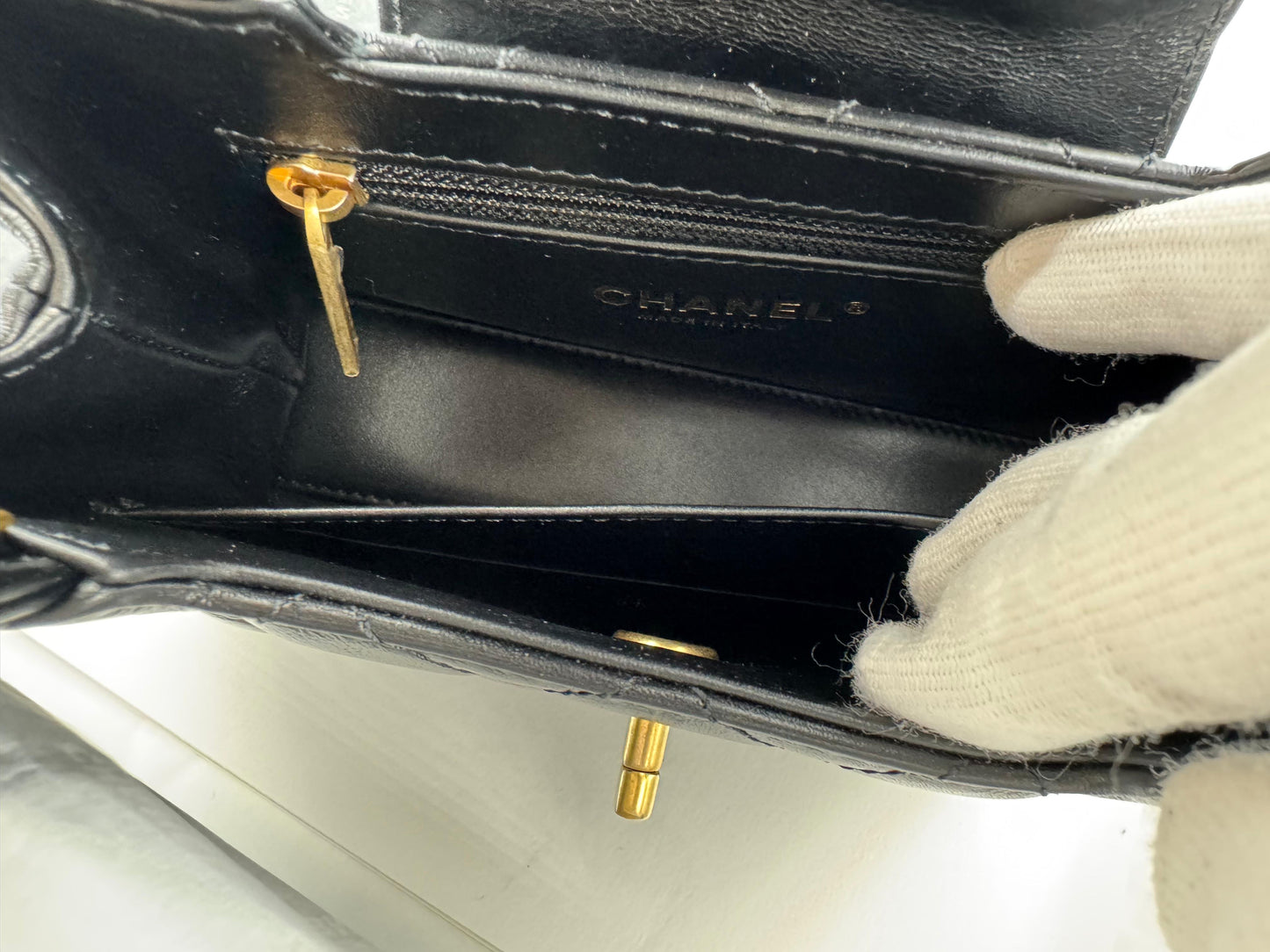 Chanel kelly Bag in Black leather gold hardware