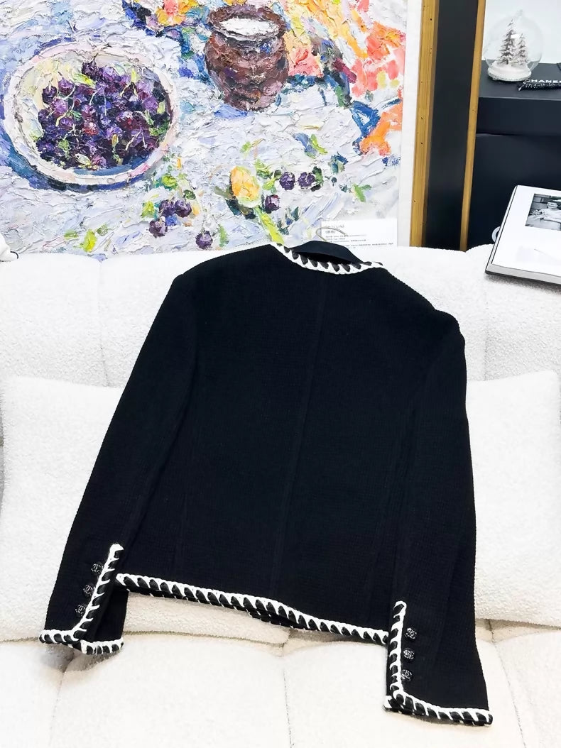 Chanel 21C Black tweed Jacket