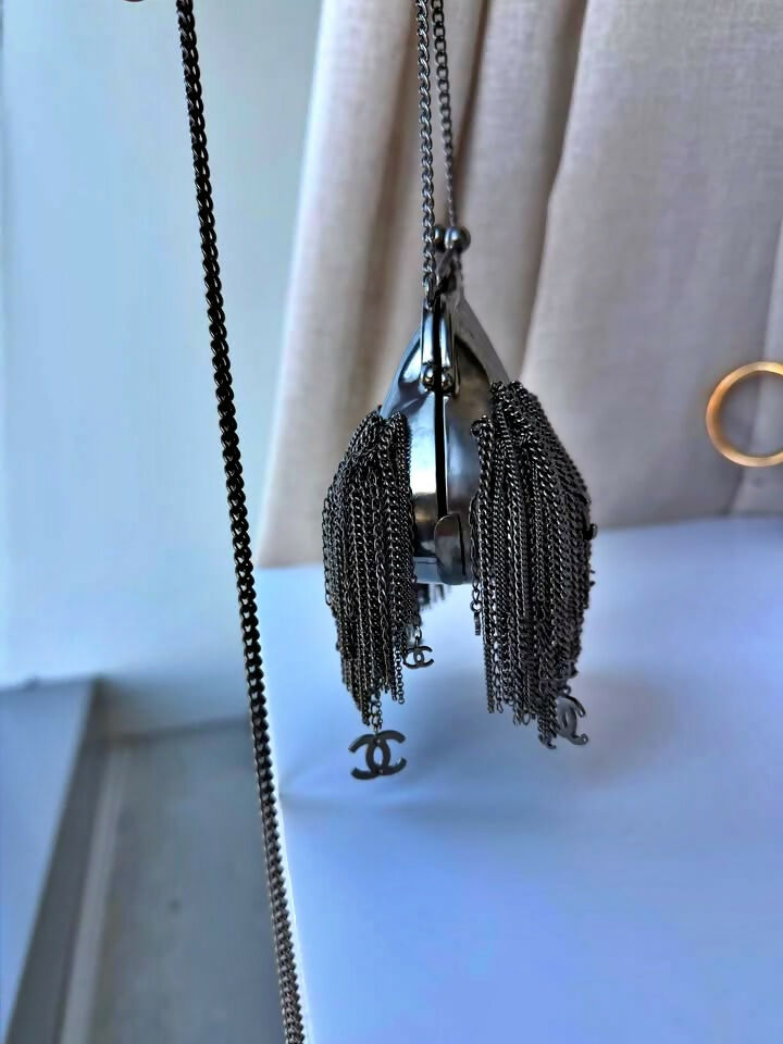 Chanel Vintage FW 2007 Runway Chain Shell Minaudiere.