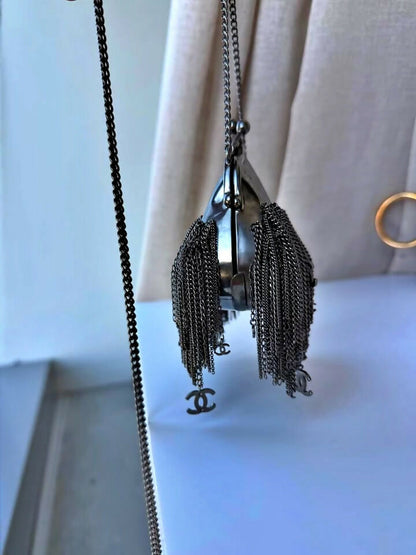 Chanel Vintage FW 2007 Runway Chain Shell Minaudiere.