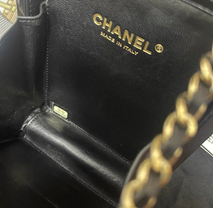 CHANEL 2013 N5 Perfume Bottle Minaudière Clutch Bag