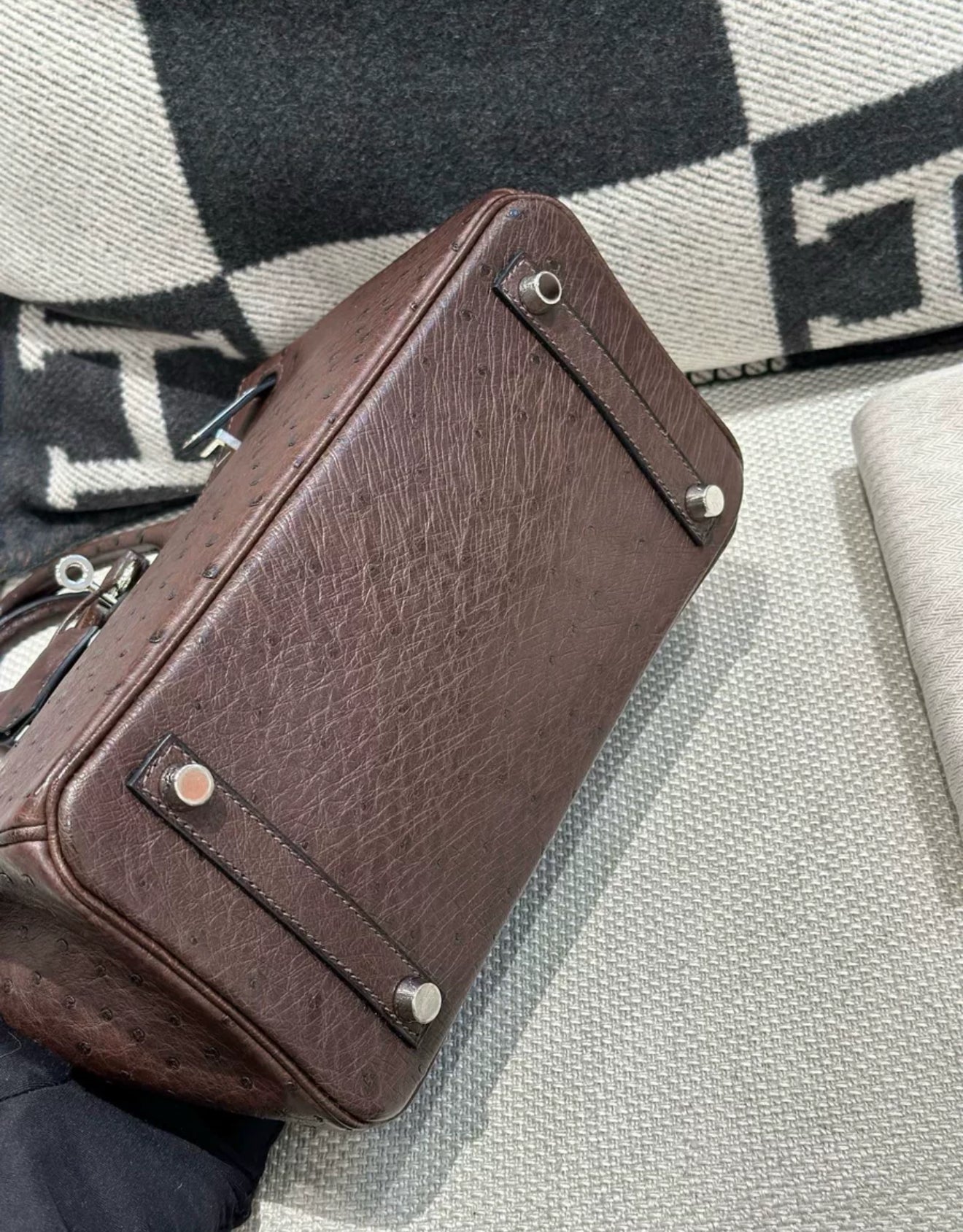 Preloved Birkin 25 Chocolate Ostrich Palladium Hardware