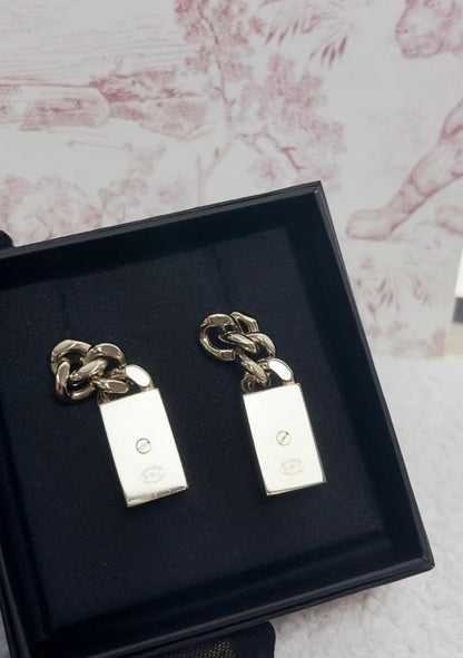 Chanel 21C earrings