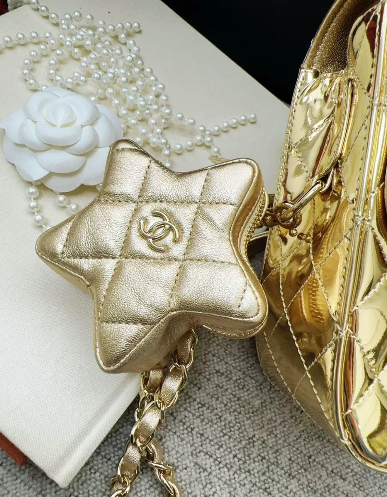 Chanel 24C gold mirror star backpack – Wararni.com