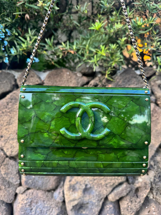 Rare Chanel Acrylic Paris-Changhai Pre-Fall 2010 Minaudiere