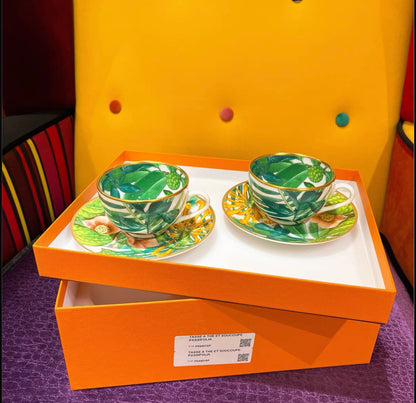 Hermès “Tasse à Thé et soucoupe passifolia” ceramic cups set