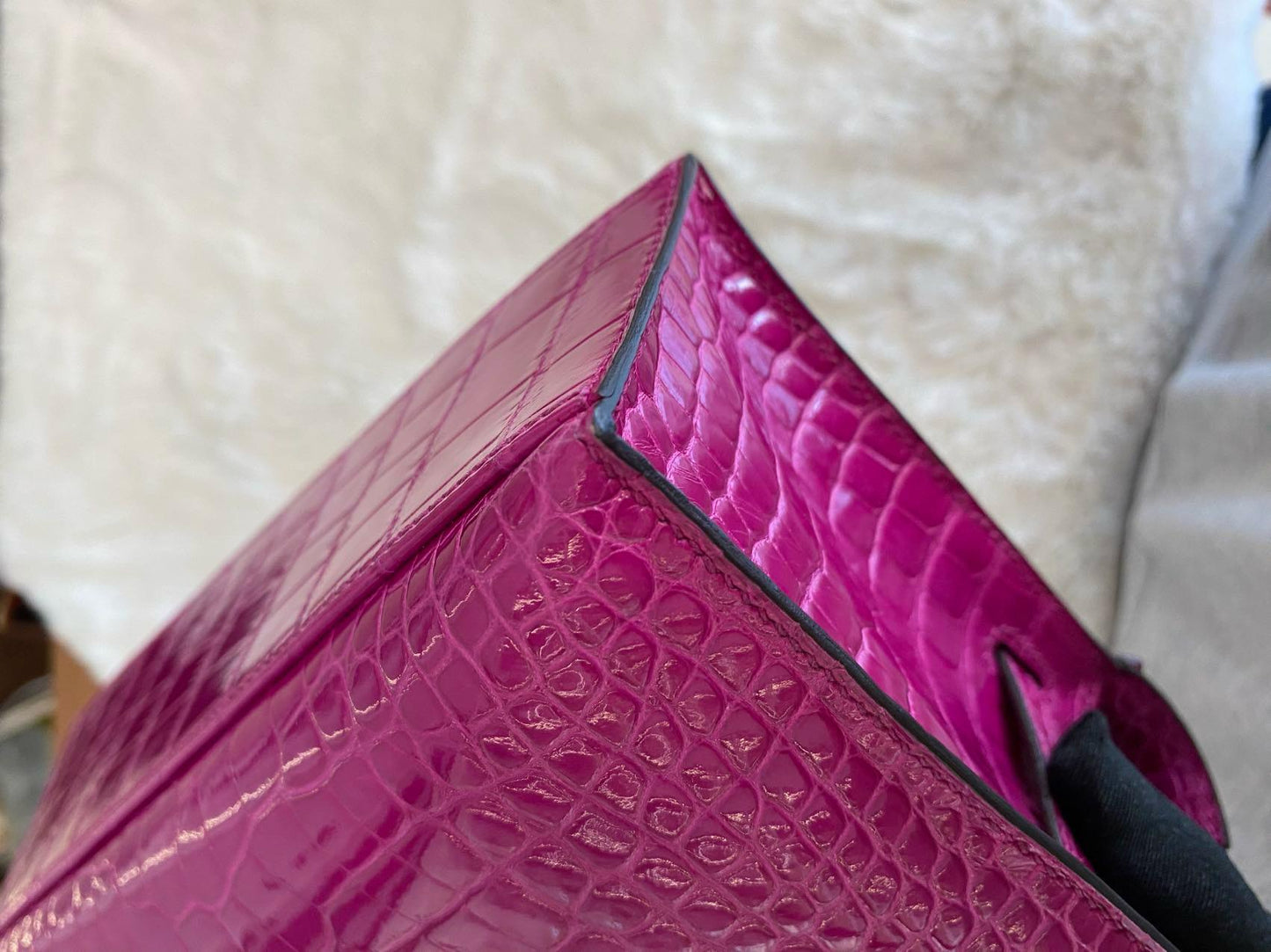 HERMÈS MINI KELLY POCHETTE ROSE SCHEHERAZADE SHINY ALLIGATOR GOLD HARDWARE