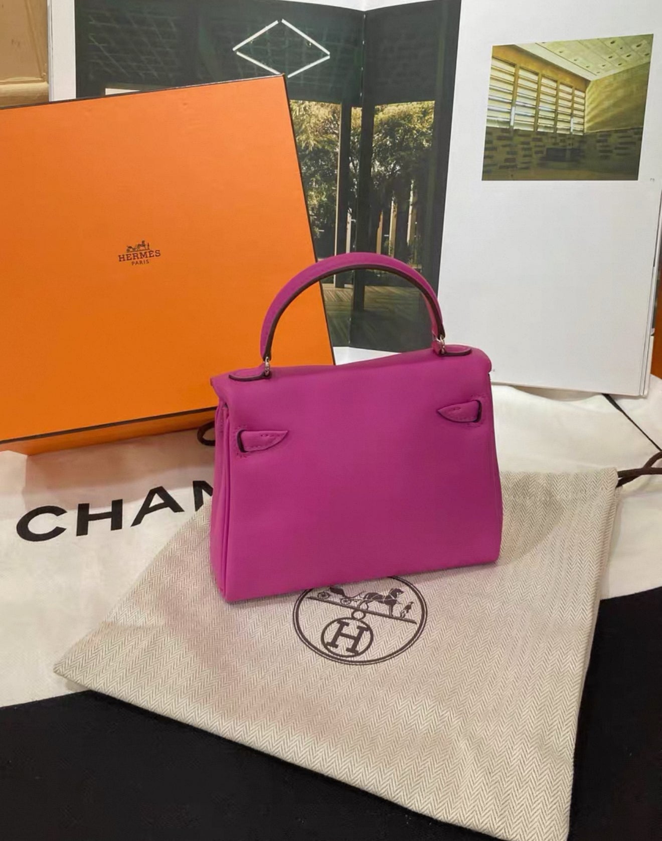 HERMÈS Limited Edition Kelly Doll Biscuit (4B) Magnolia (9I) Swift Palladium Hardware