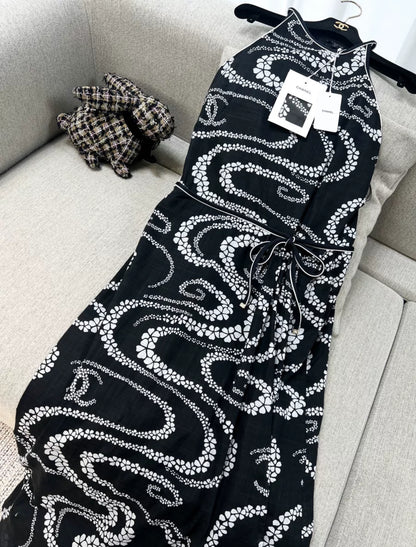 Chanel 25M black and white printed dress