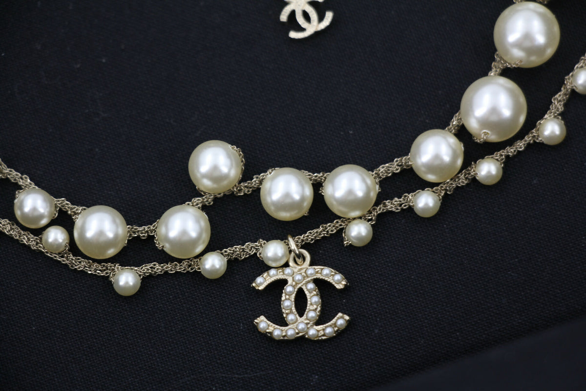 Chanel 18S Imitation Pearl & Woven Chain CC Necklace