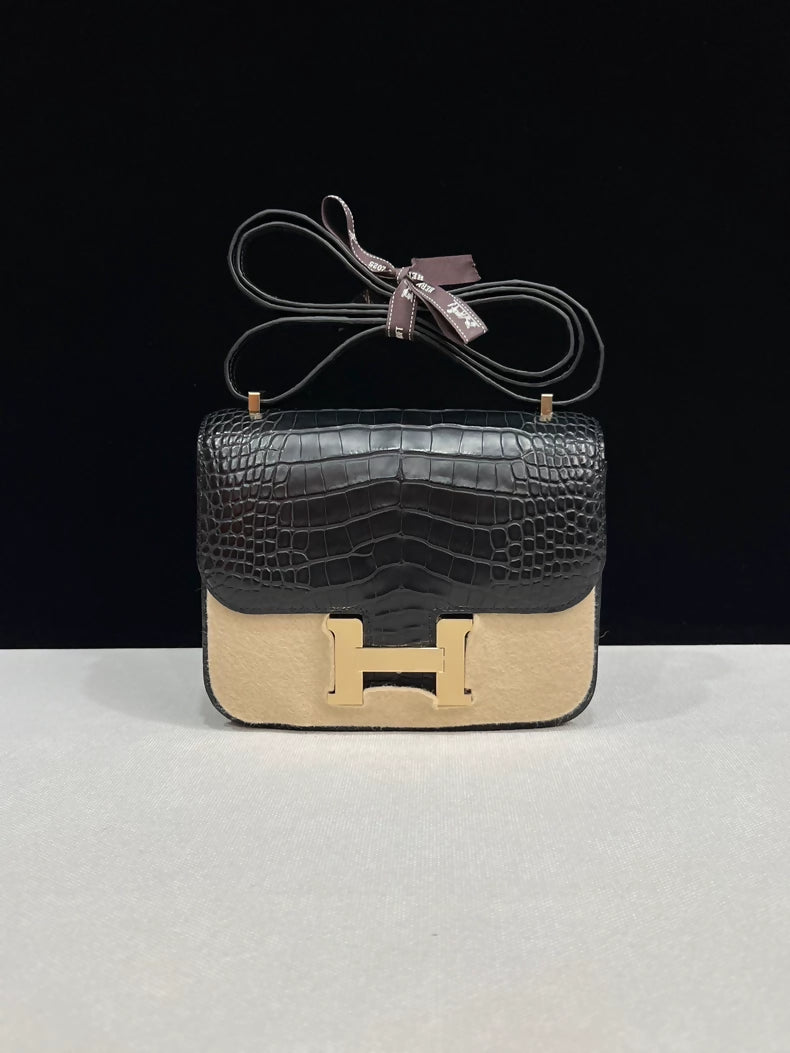 Hermes Constance 19 black matte alligator leather light gold hardware