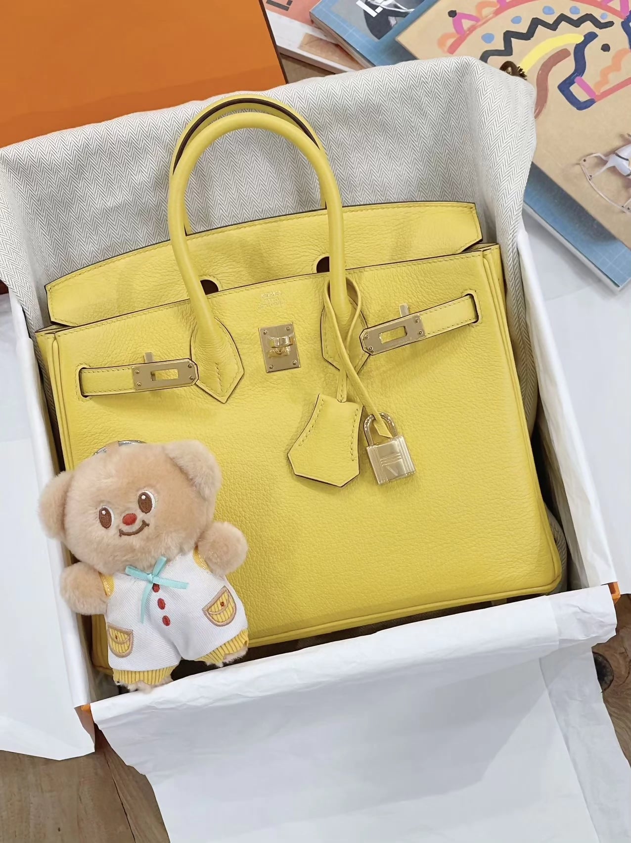 Hermès Birkin 25 Naples Yellow 9O TN Leather with gold hardware
