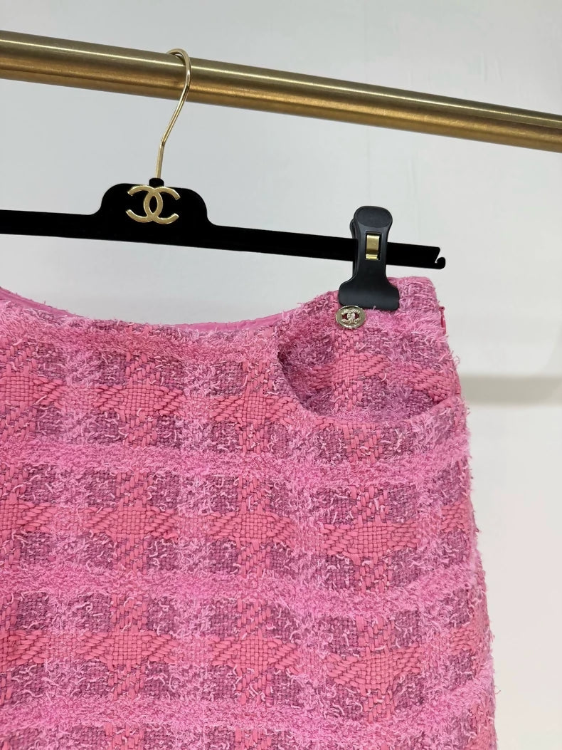 Chanel 24P pink plaid skirt