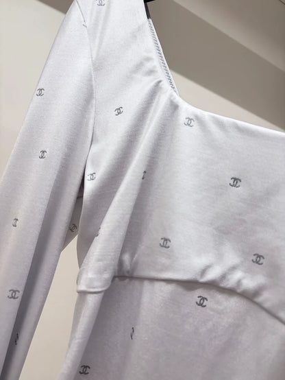 Chanel 24M cc logo grey top