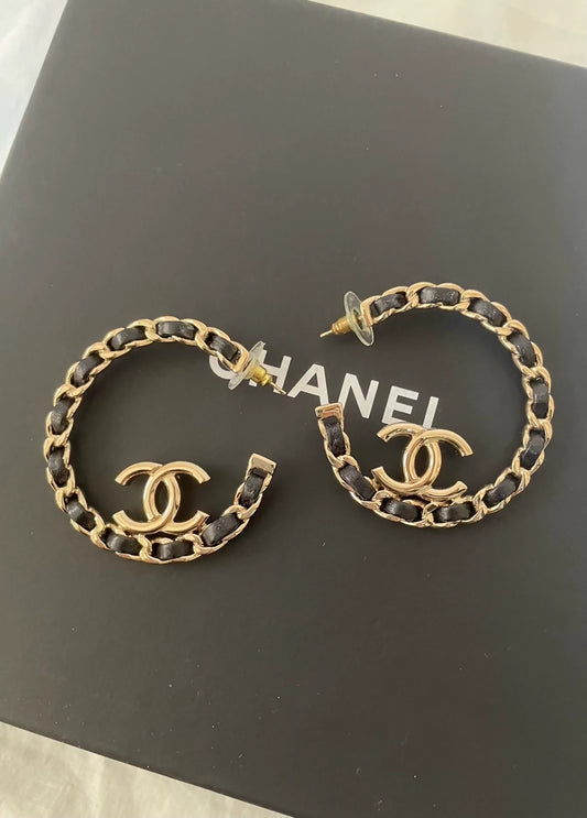 CHANEL 22P Black Leather Chain Earrings