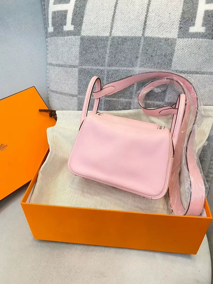 Hermes mini Lindy 3Q Sakura pink leather palladium hardware