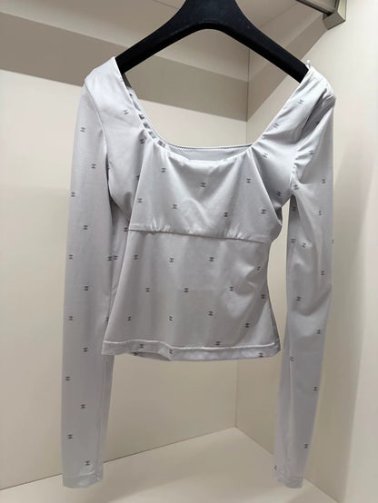 Chanel 24M cc logo grey top