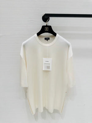 Chanel 26A gold-embroidered crew neck knit short-sleeved top, F42,