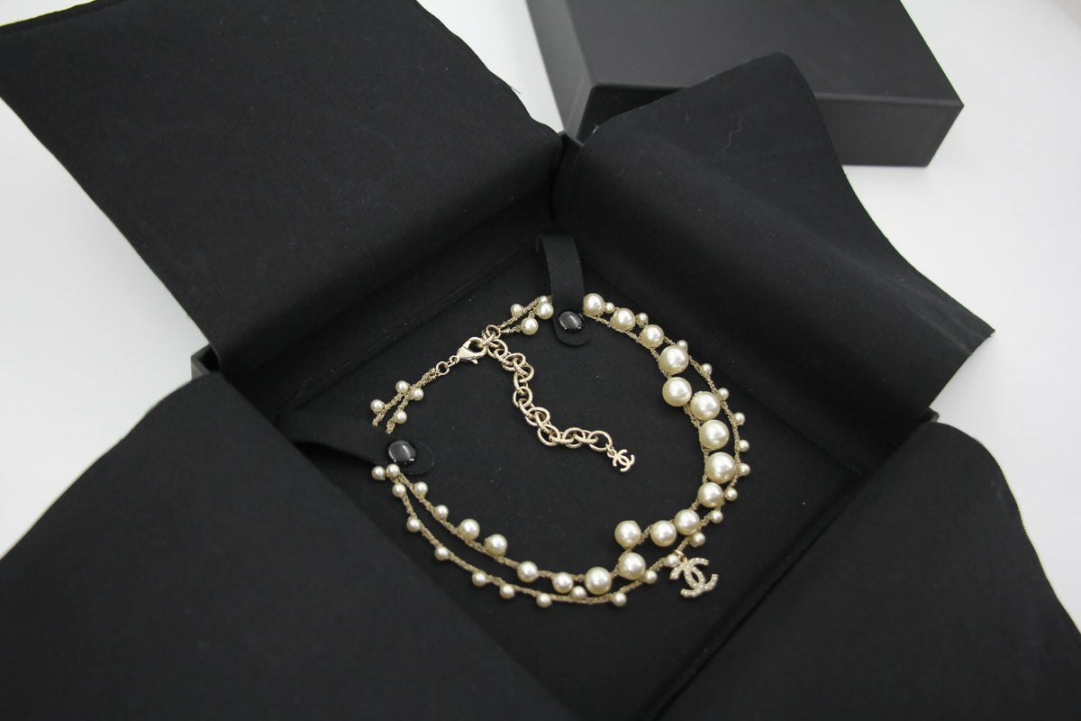 Chanel 18S Imitation Pearl & Woven Chain CC Necklace