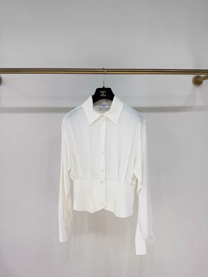 Chanel 25B silk shirt with mother-of-pearl buttons