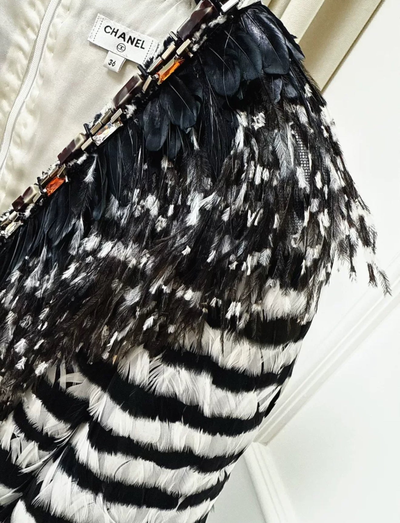 Chanel 18A black and white feather couture dress Chanel 18A black and white feather couture dress