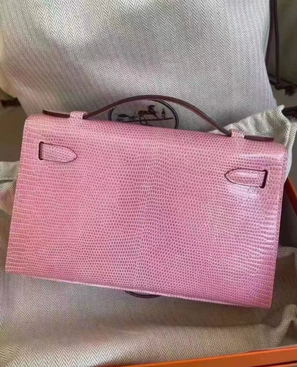 HERMÈS KELLY POCHETTE 5P BUBBLEGUM PINK LIZARD GOLD HARDWARE