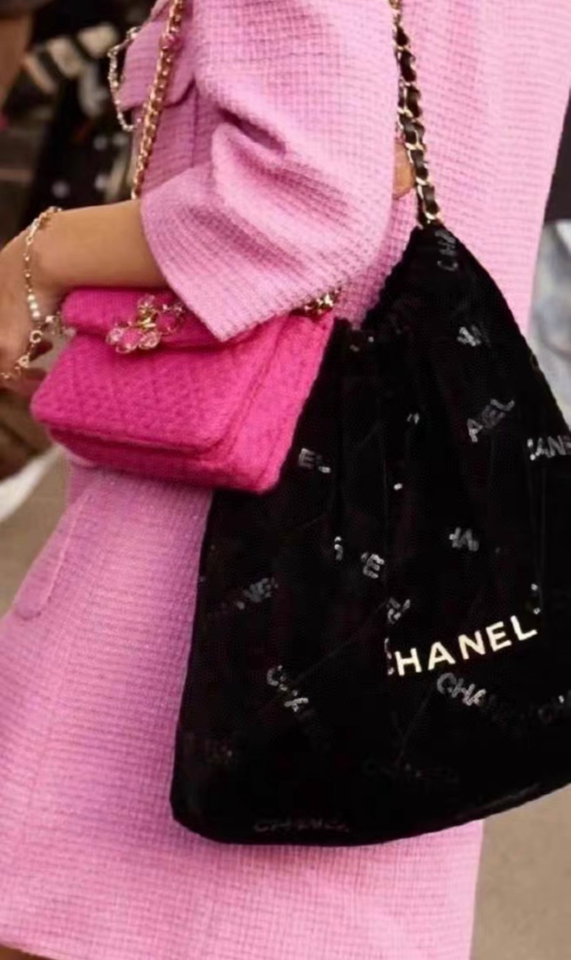 Chanel 22k pink tweed mini flap bag – Wararni.com