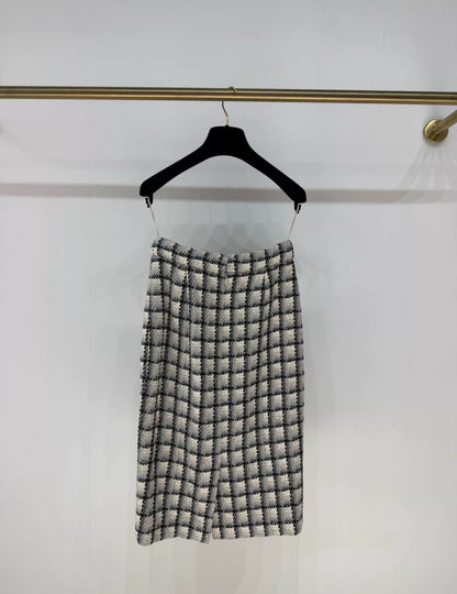 Chanel 22K vintage diamond button plaid skirt