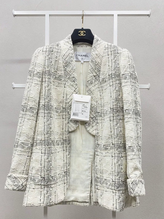 Chanel 18P white ecru check woven jacket.