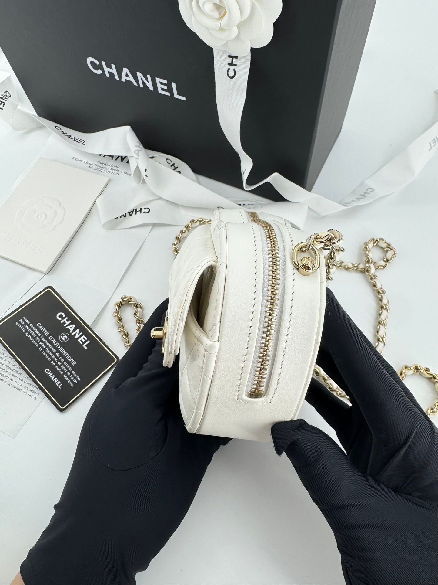 Chanel 22S White small heart bag with light gold hardware