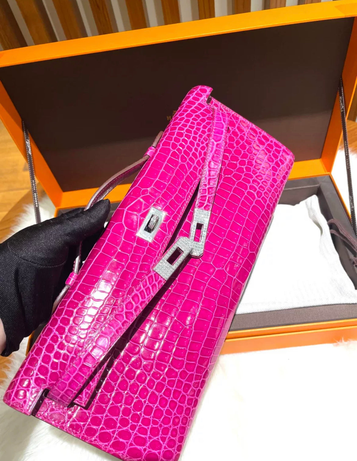 Hermès Kelly Cut Clutch Niloticus Crocodile Rose Scheherazade Diamond Hardware