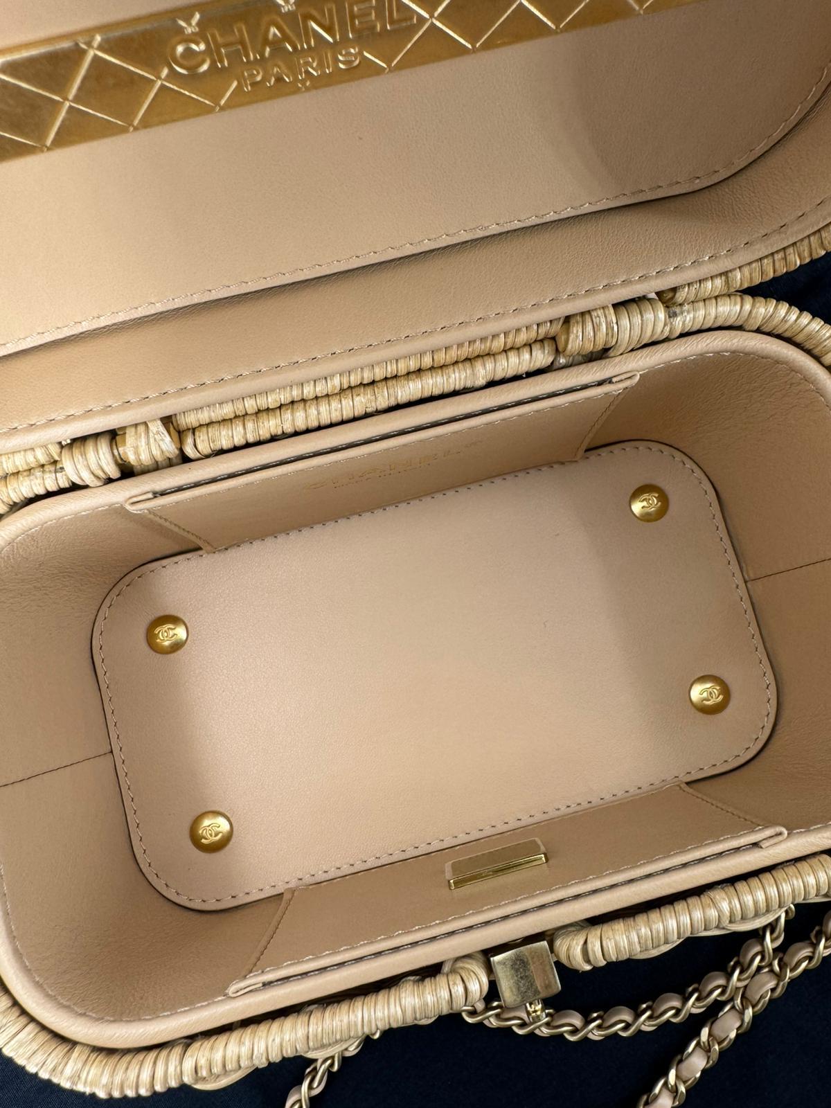 Chanel Cruise 2025/26 Vanity Case