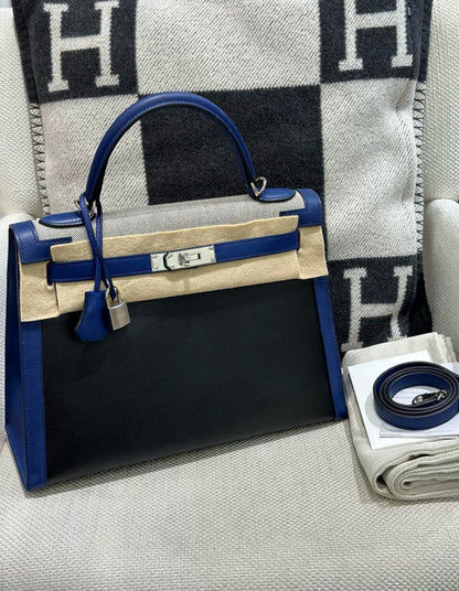 Hermès Kelly Limited Edition 32 Noir (Black)/Bleu Saphir Sellier Epsom Palladium Hardware