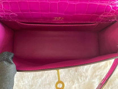 HERMÈS MINI KELLY POCHETTE ROSE SCHEHERAZADE SHINY ALLIGATOR GOLD HARDWARE