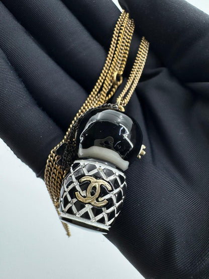 Chanel 10A Double C Acrylic Porcelain shanghai Doll Necklace
