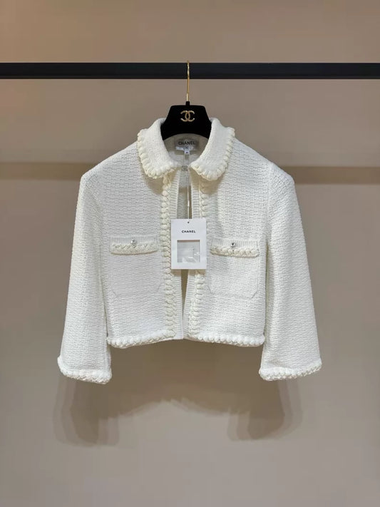 Chanel 25p knit beige cardigan