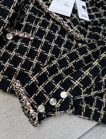 Chanel 21S Black & Beige jacket