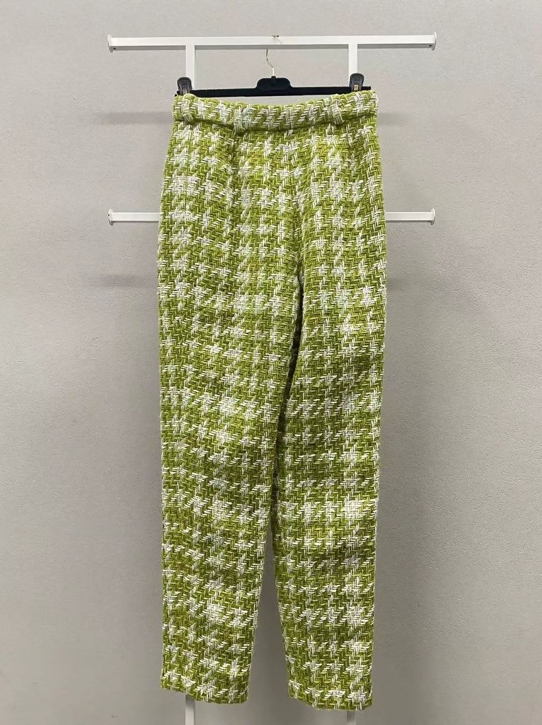 Chanel 22B Yellow-green woven tweed trousers