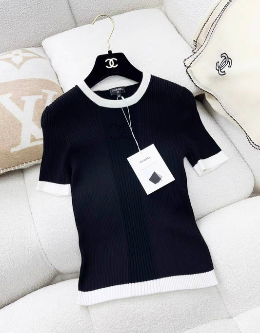 Chanel 25C Black & Ecru Cotton Tee-Shirt size 38