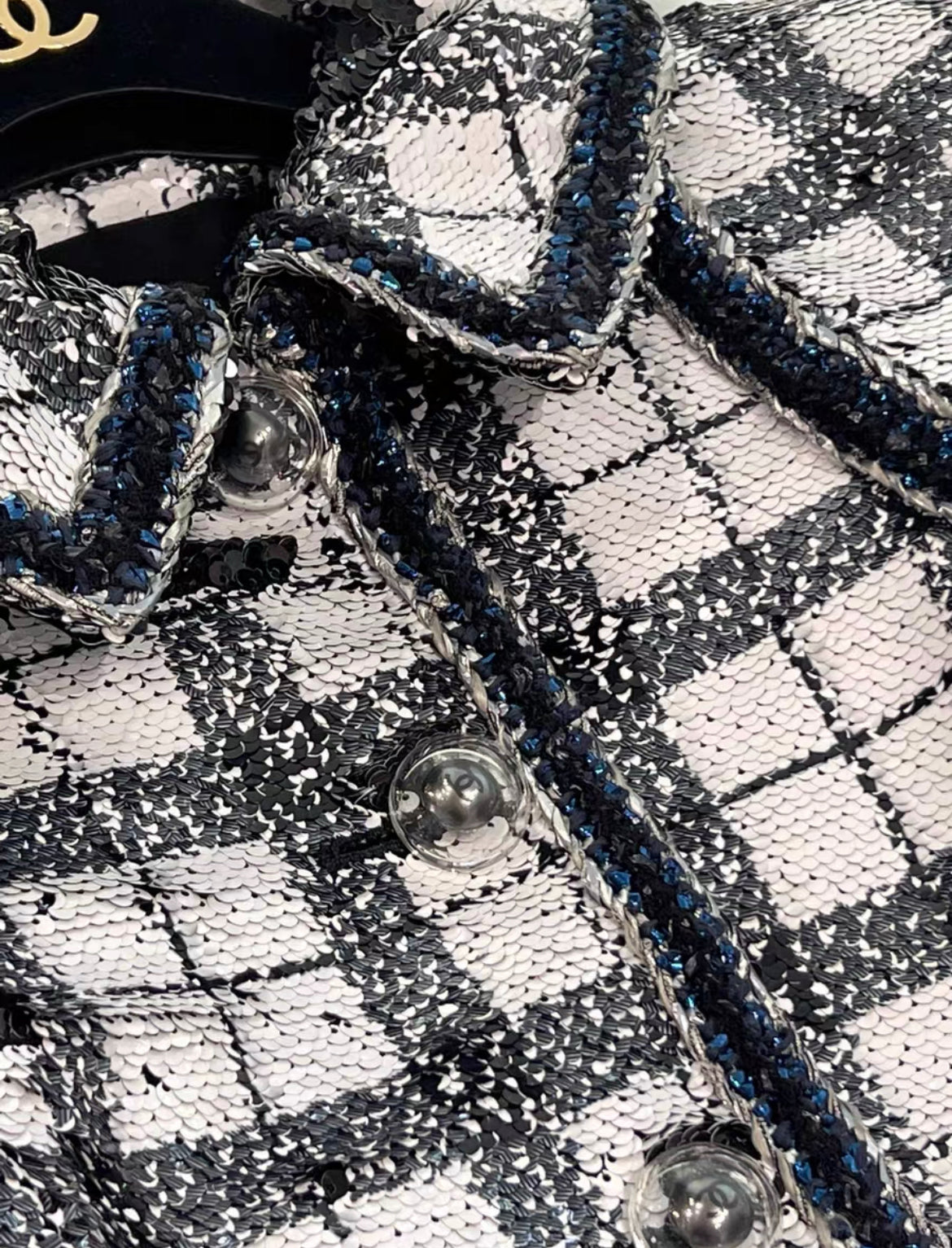 CHANEL 17k white & black SEQUIN Check Jacket size 36 – Wararni.com