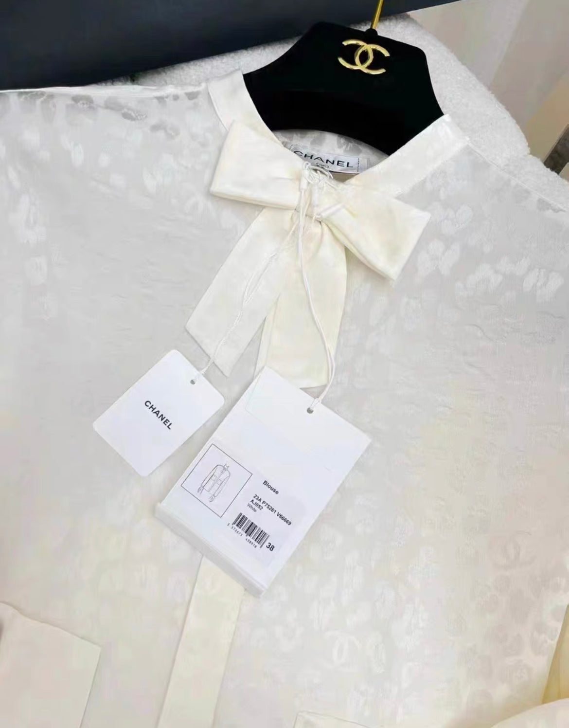 Chanel 23A white Blouse size 38