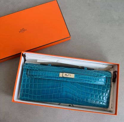 Hermès Shiny Niloticus Crocodile Kelly Cut Pochette Bleu Izmir