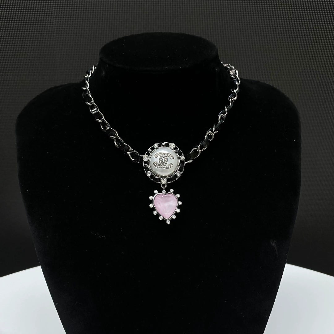 Chanel 21A pink heart leather chain rhinestone necklace