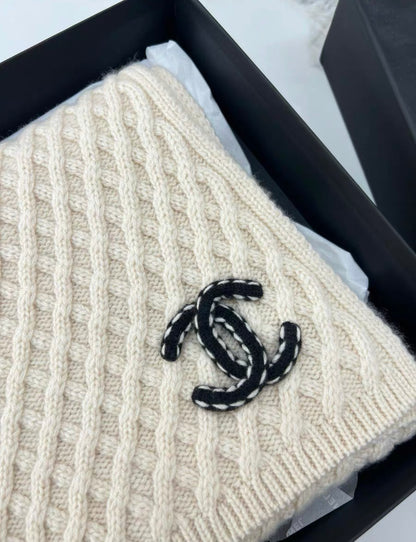 Chanel 23B cashmere cc logo knitted cashmere scarf, complete set, brand new with receipt