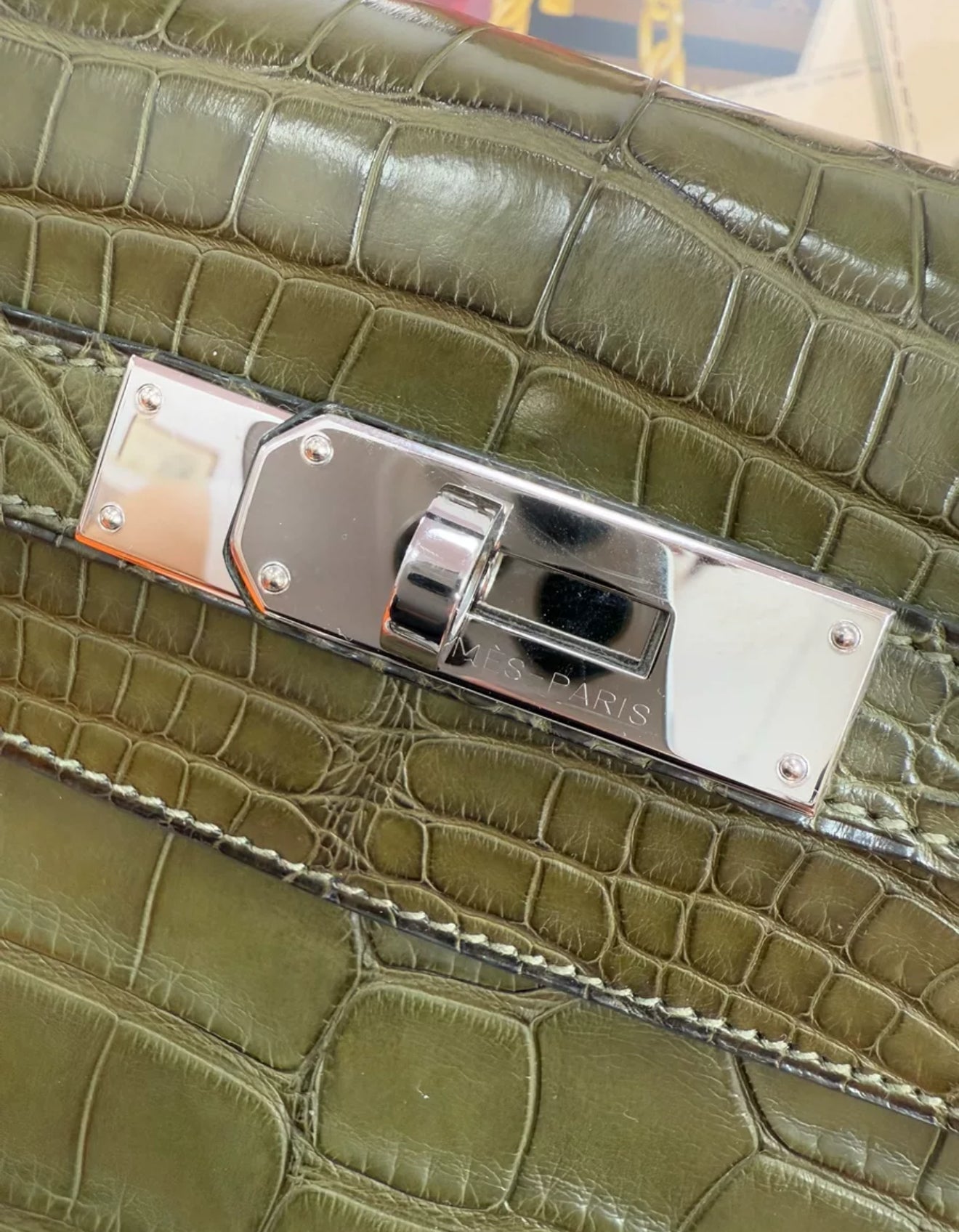 Hermès Kelly 32 olive green Alligator leather Palladium Hardware