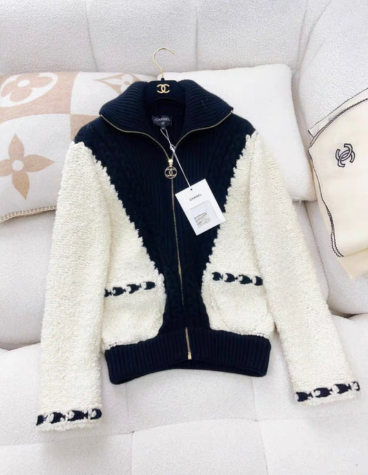 Chanel 19B Black & white shearling jacket size 34