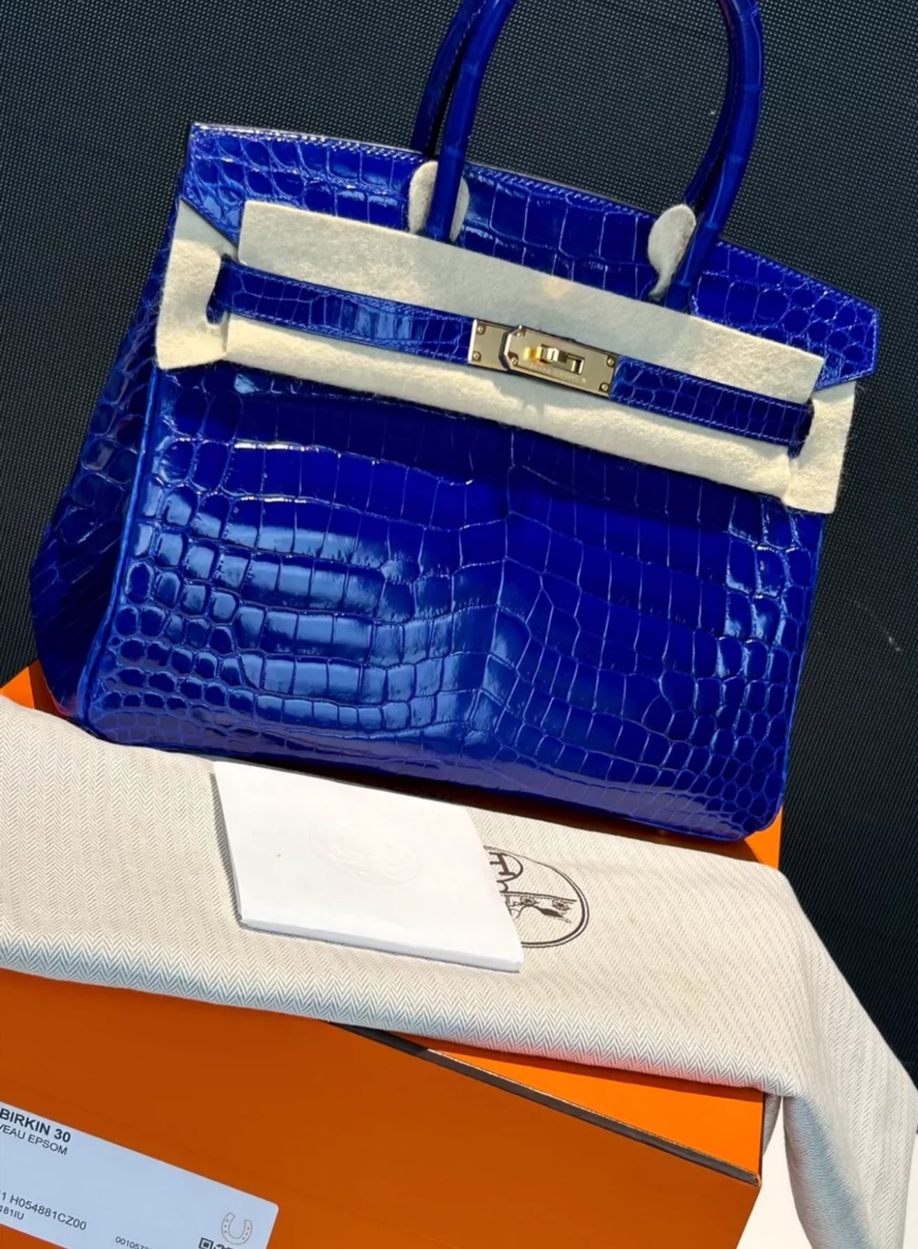 Hermes Birkin30 Electric Blue Shiny Crocodile Leather Gold Hardware