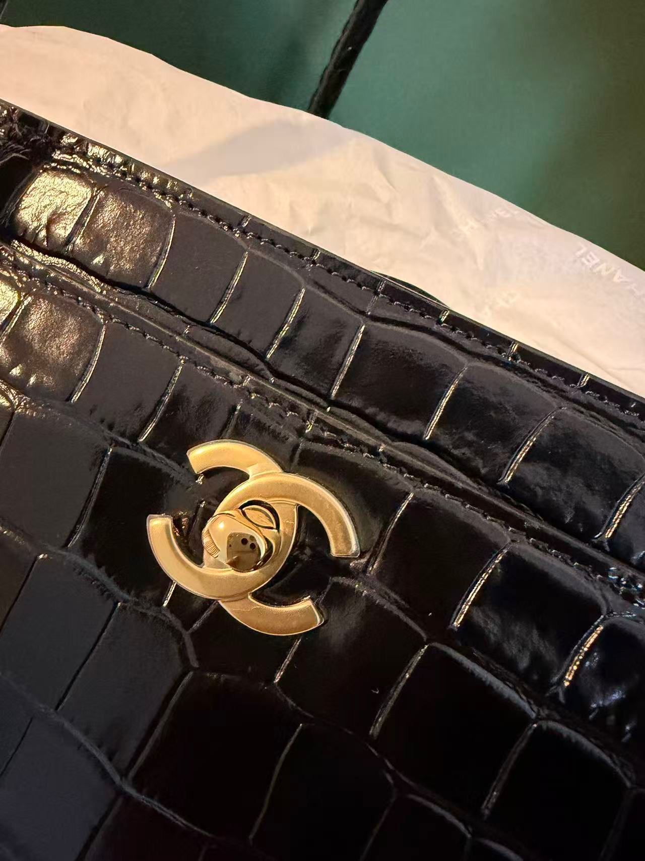Chanel 26S Black shopping bag  Crocodile embossed calfskin leather with gold hardware