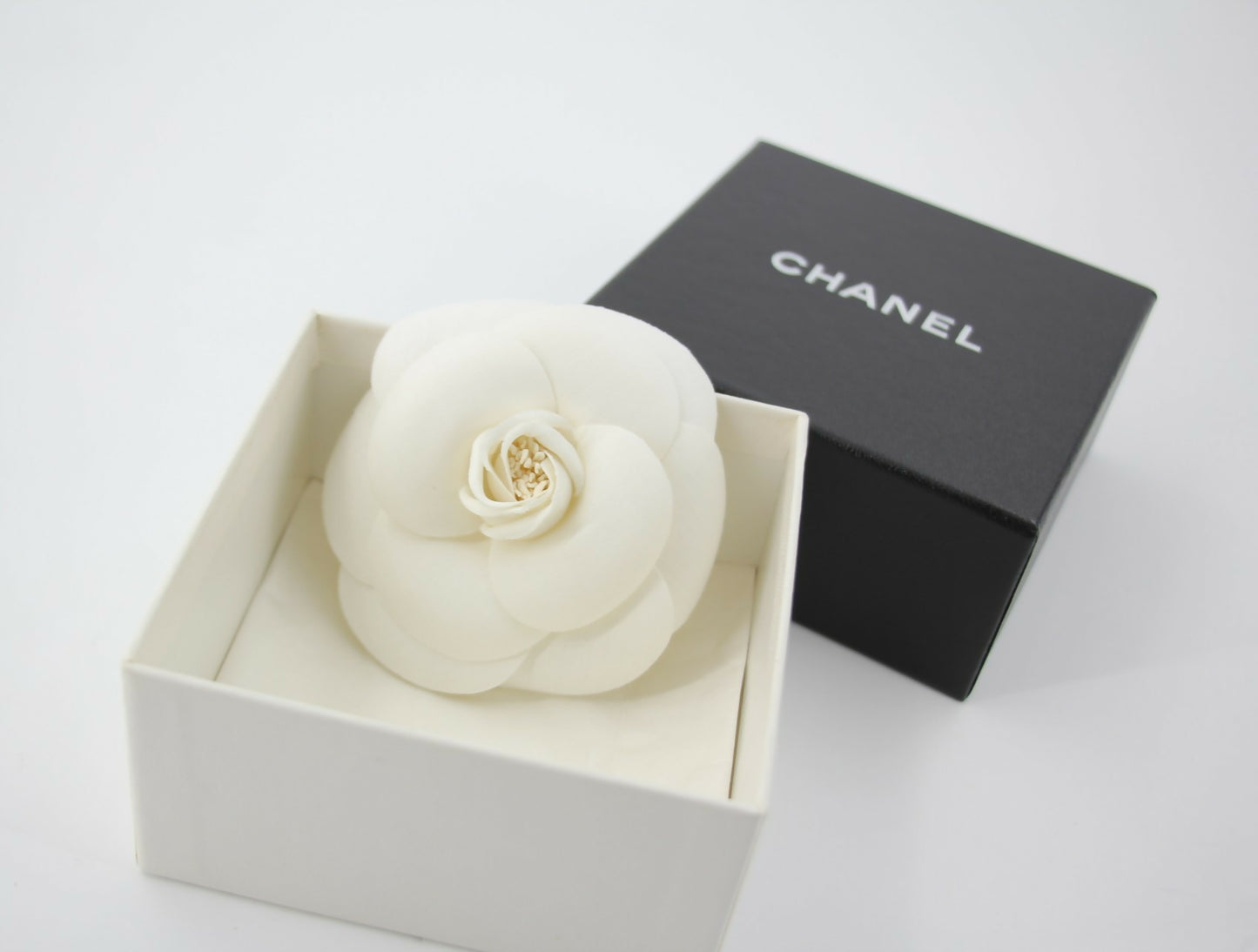 Chanel Vintage 81-85 White Silk Camellia Brooch